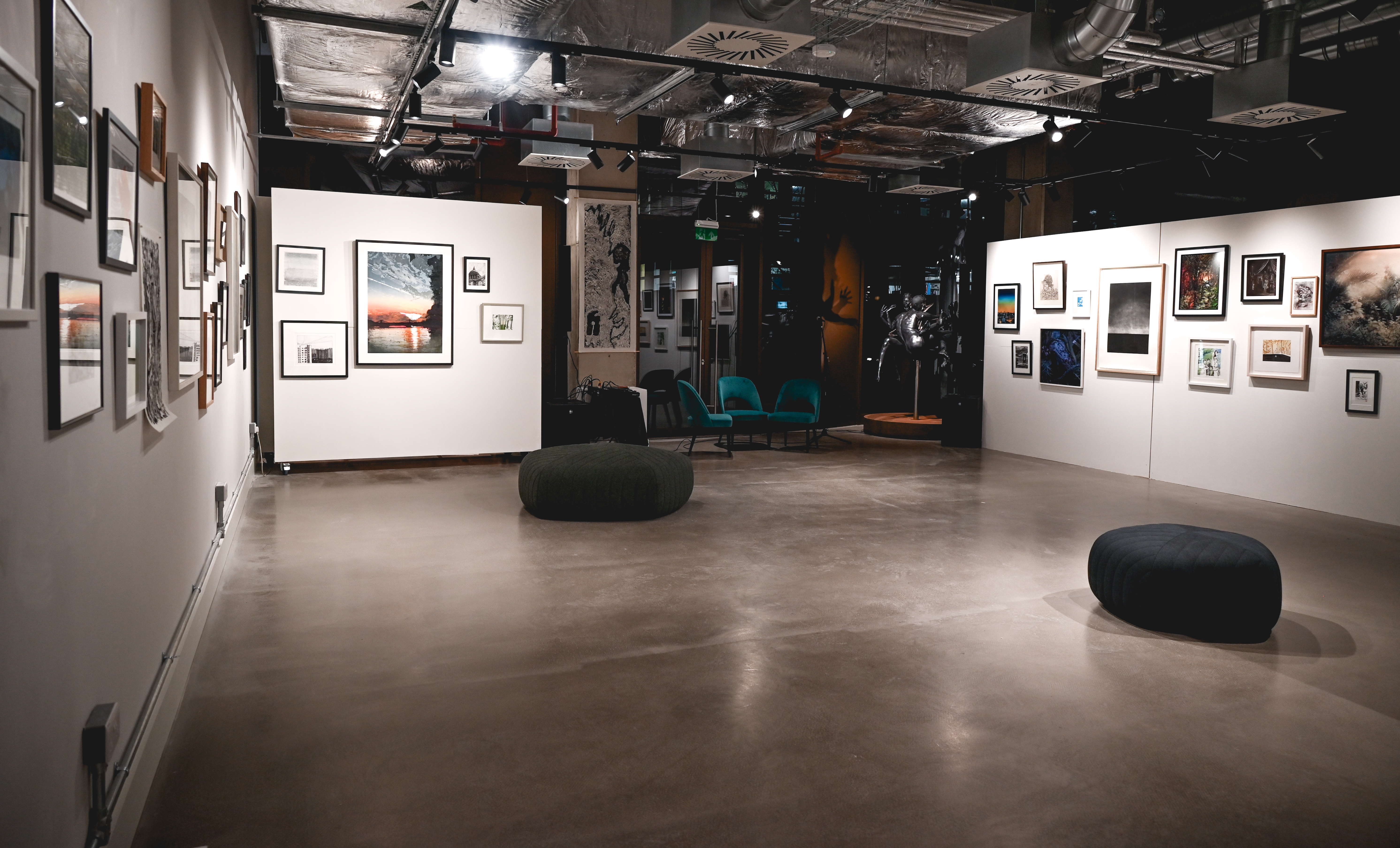 The Gallery - p5yaslwkpuj.jpg