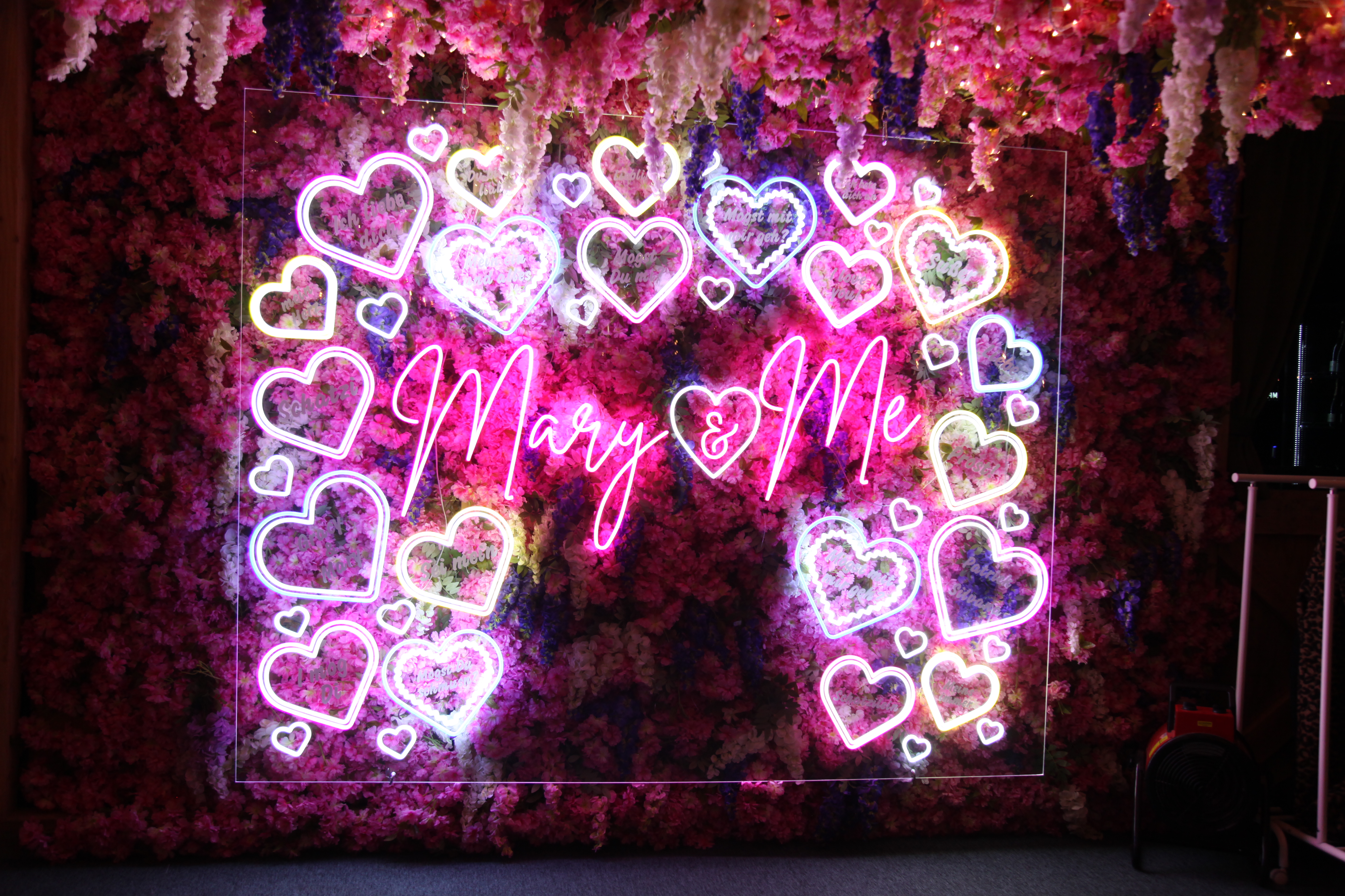 Mary & Me Champagne Bar - seboro2qjot.JPG