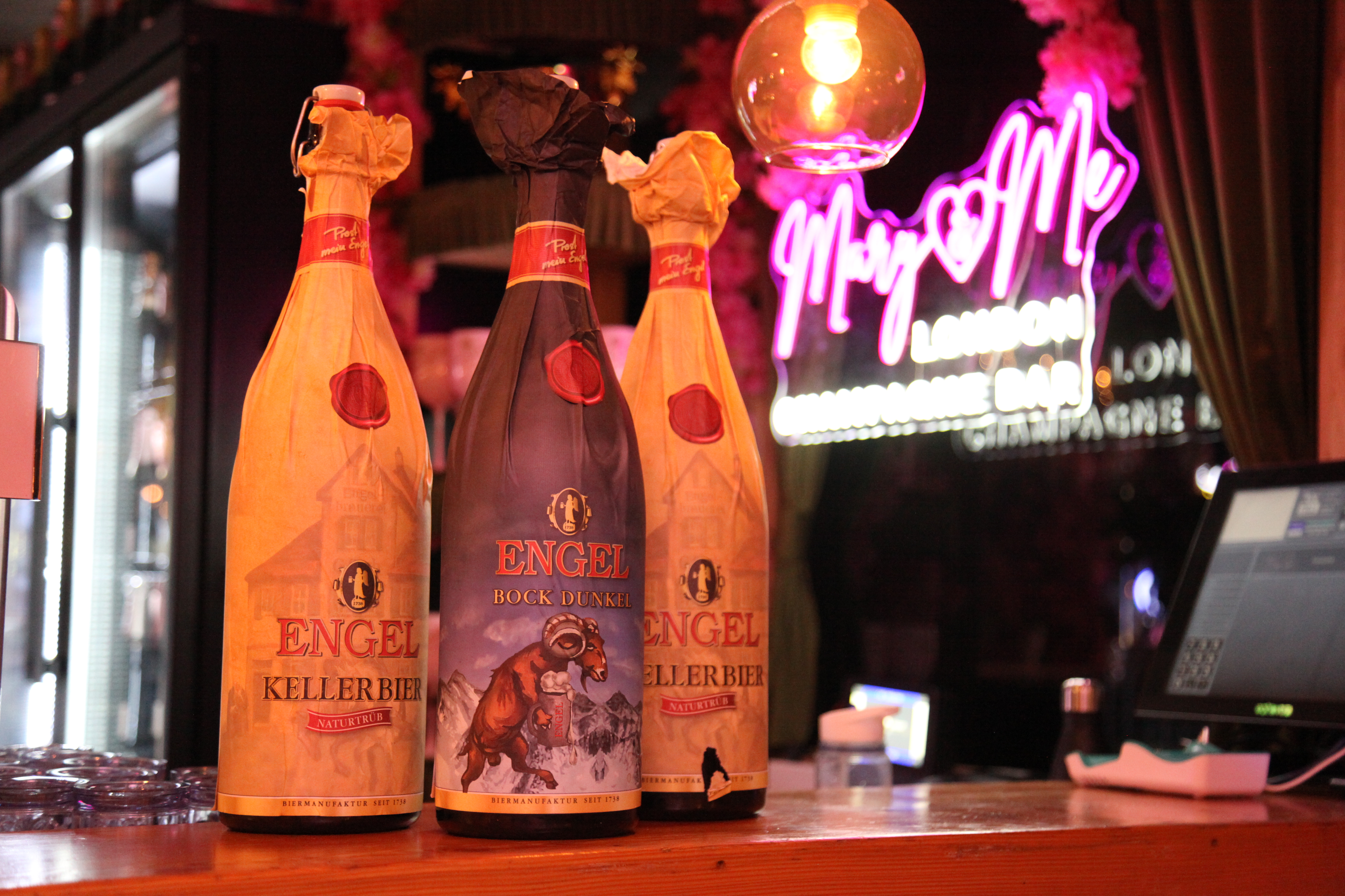 Mary & Me Champagne Bar - upn4f4cekvs.JPG