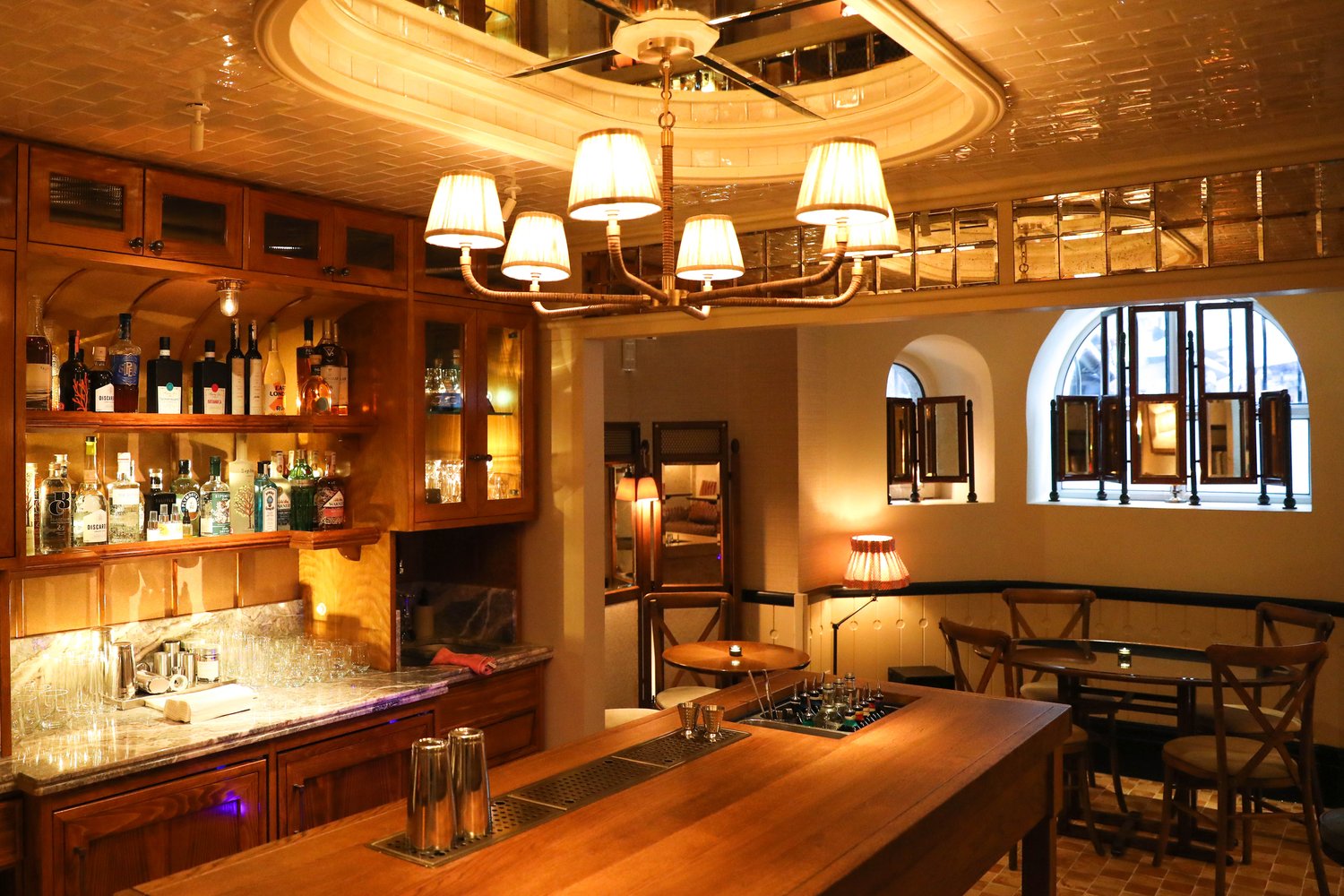 Sophisticated bar area in NIJŪ, ideal for cocktail receptions and networking events.