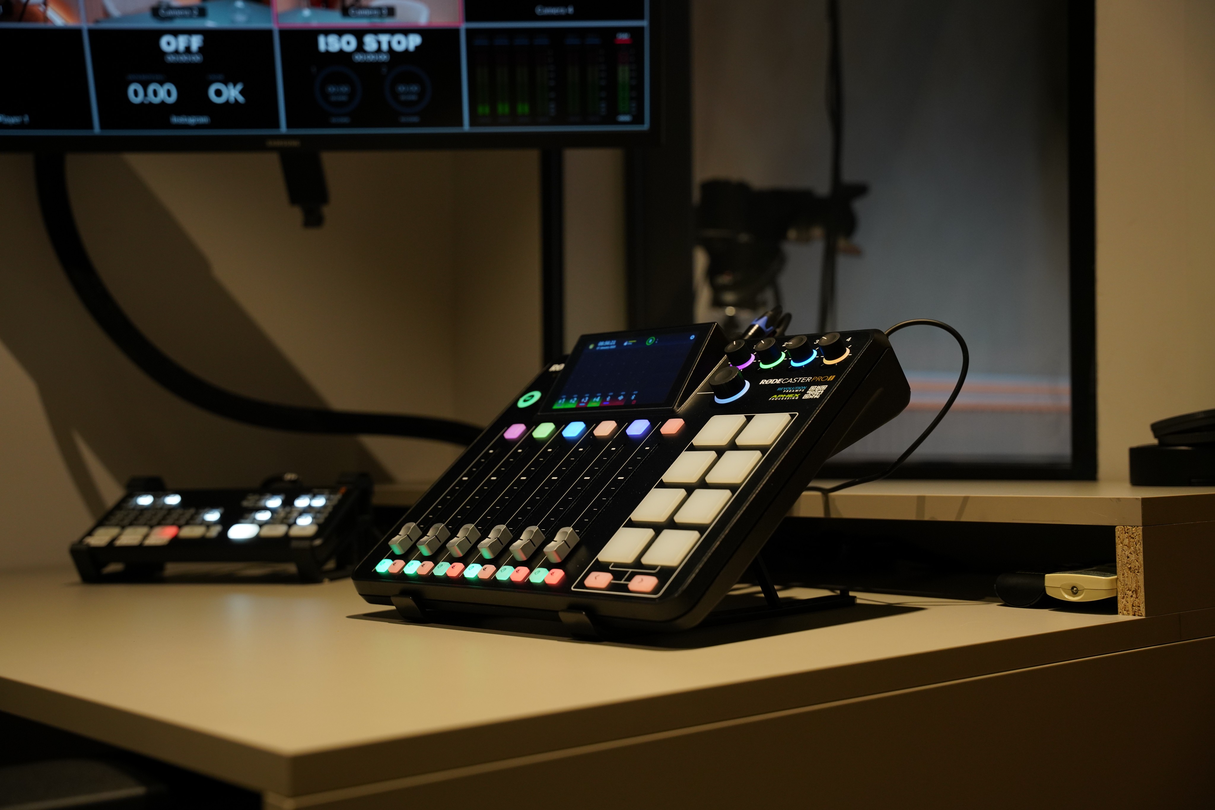 Studio 2 - Podshop Studios  - 5q5aaj4hbch.JPG