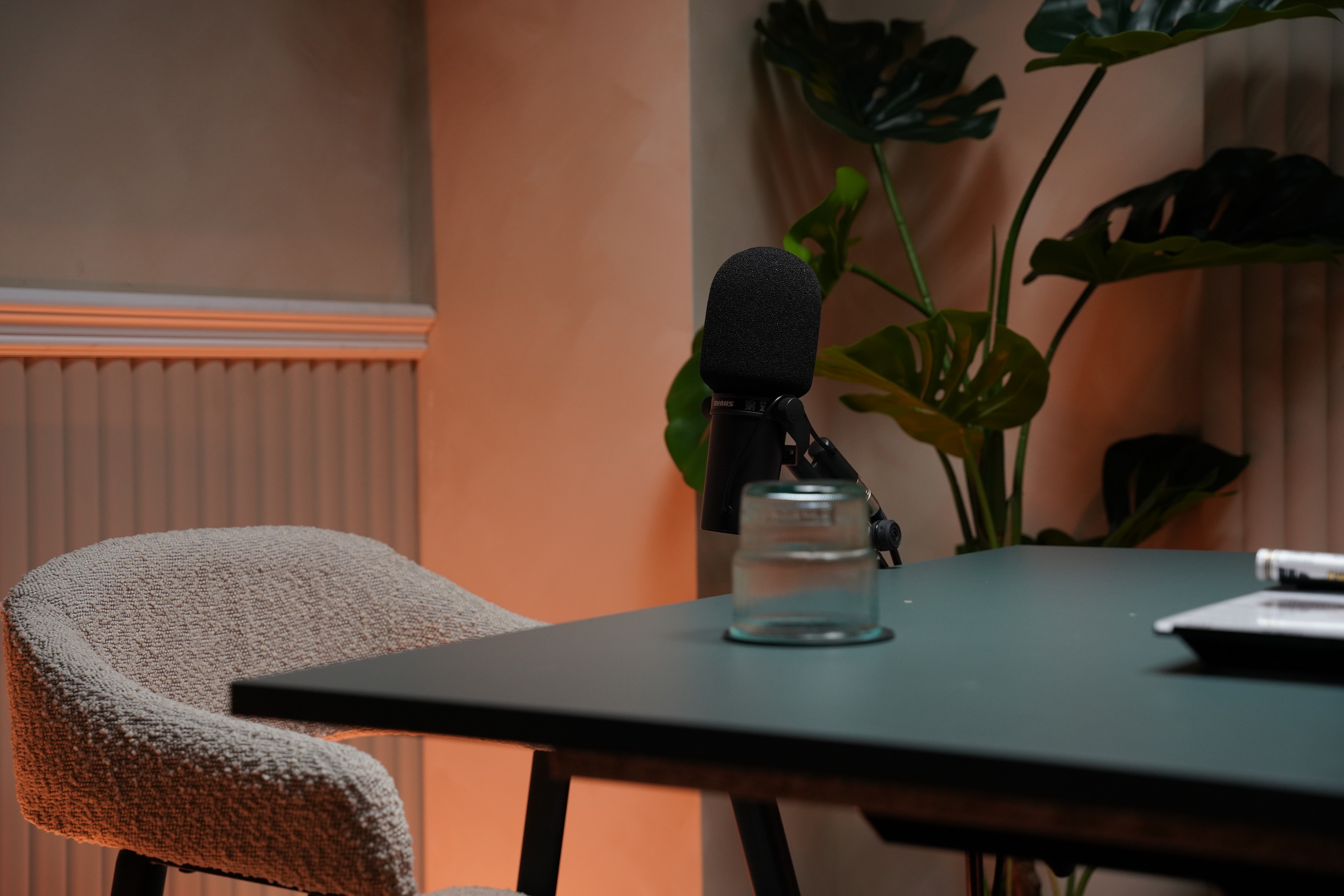 Studio 2 - Podshop Studios  - k0qatvrcu01.JPG