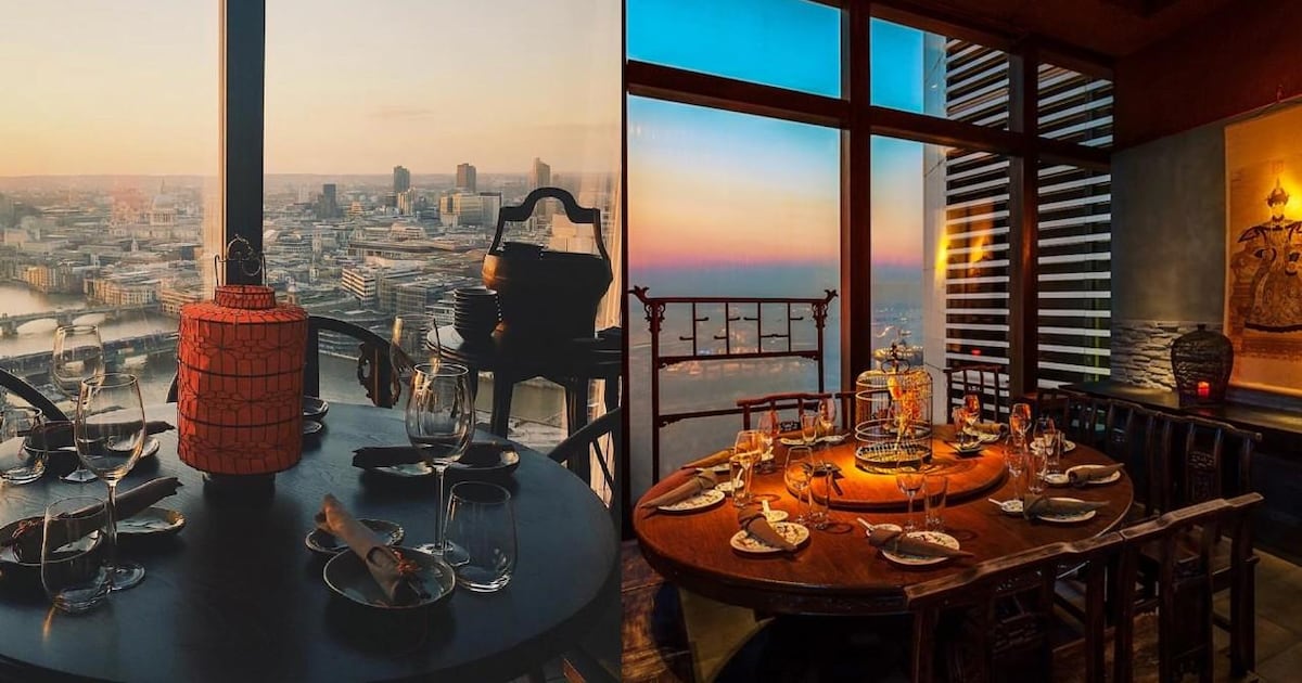Private dining room in Hutong with sunset views, perfect for corporate dinners and events.