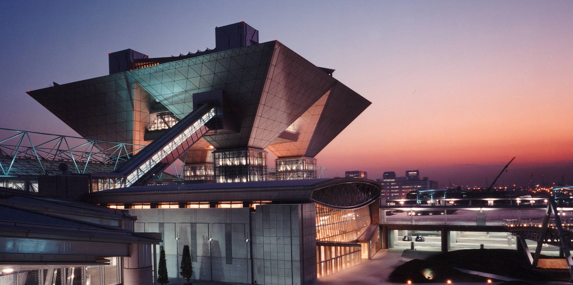Rooftop Exhibition Area at Tokyo Big Sight, modern venue for events and conferences.