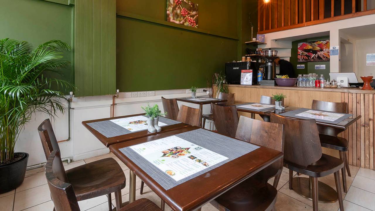 Cozy restaurant in Kebena Green, perfect for casual meetings and intimate gatherings.