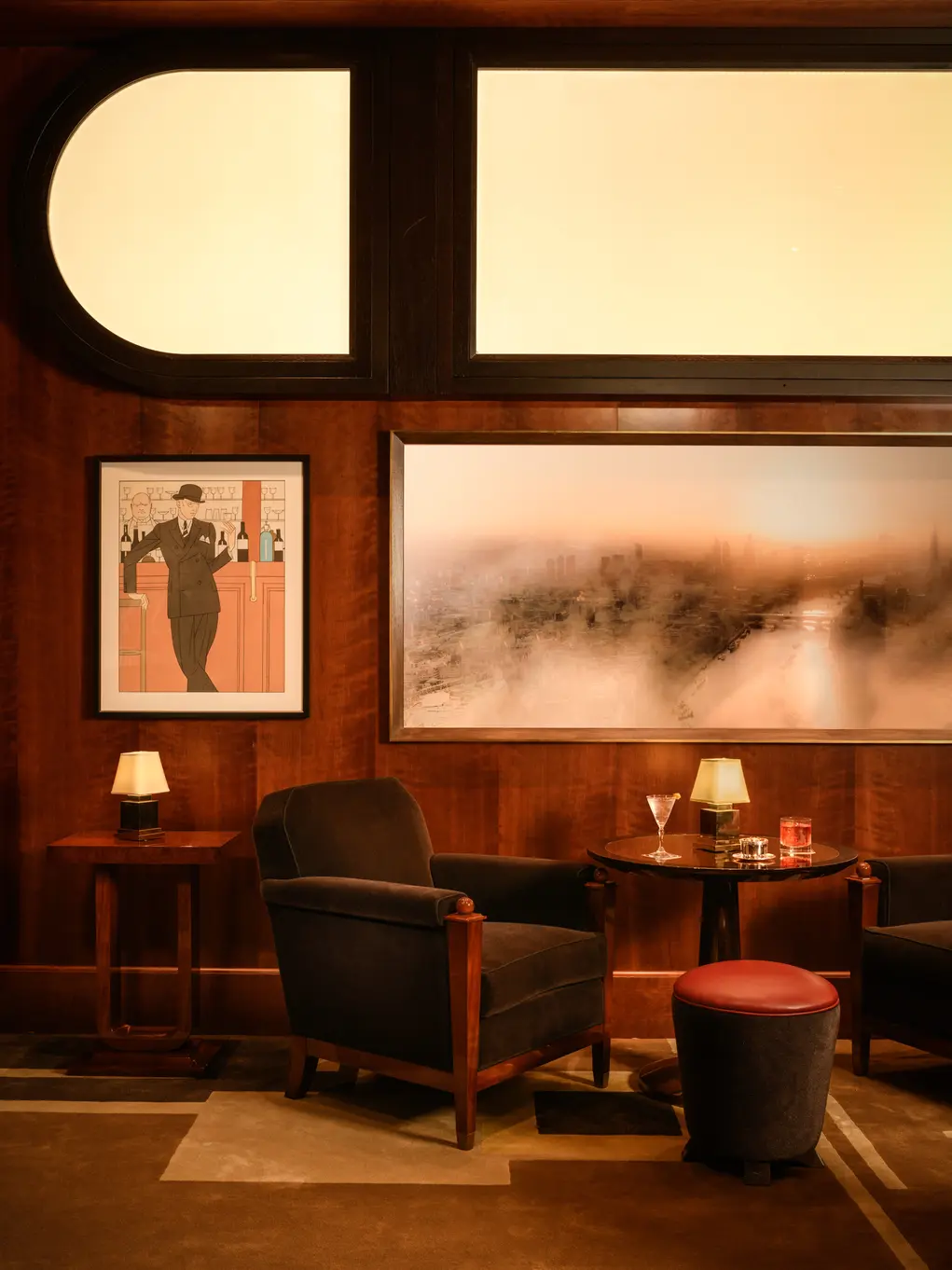 Le Magritte - 87e0ff7c-5d7c-43c3-8864-cc6ca3387c3e.webp