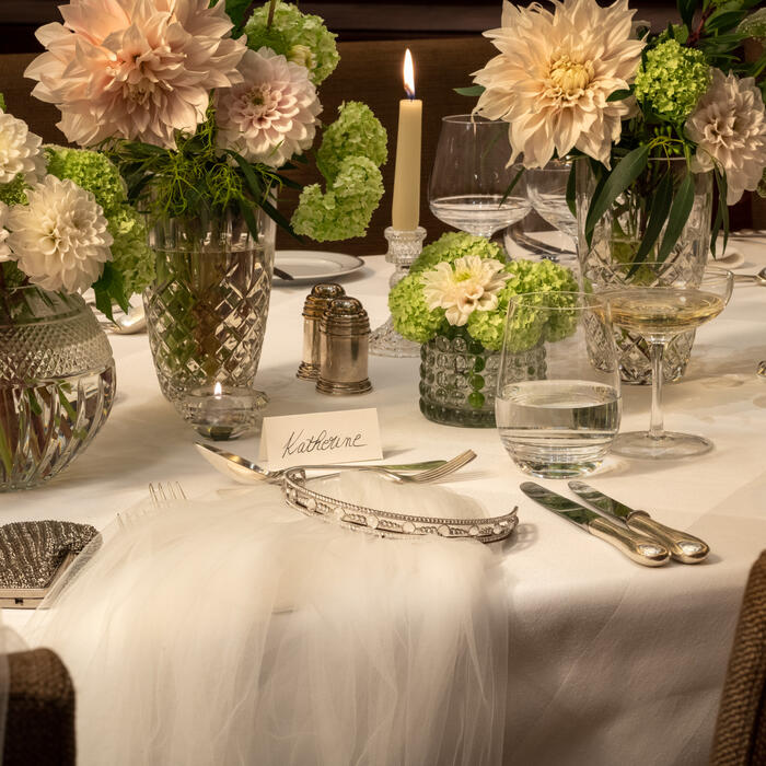Elegant dining table in Sargent Room, perfect for weddings and corporate events.