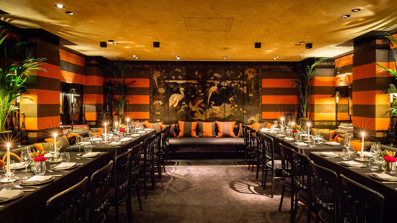 Elegant dining space in Blakes Hotel London for corporate events and intimate gatherings.