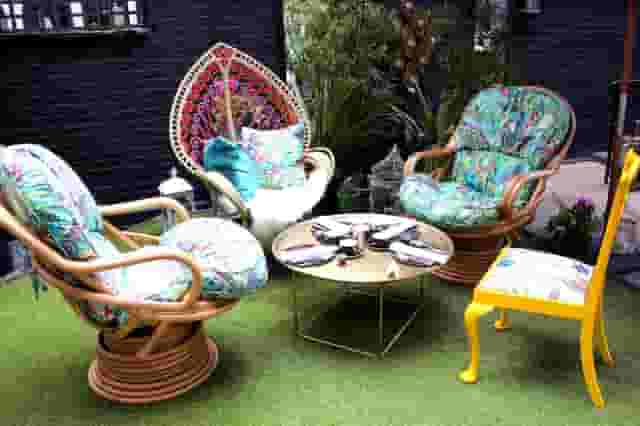 The Birdcage & Courtyard