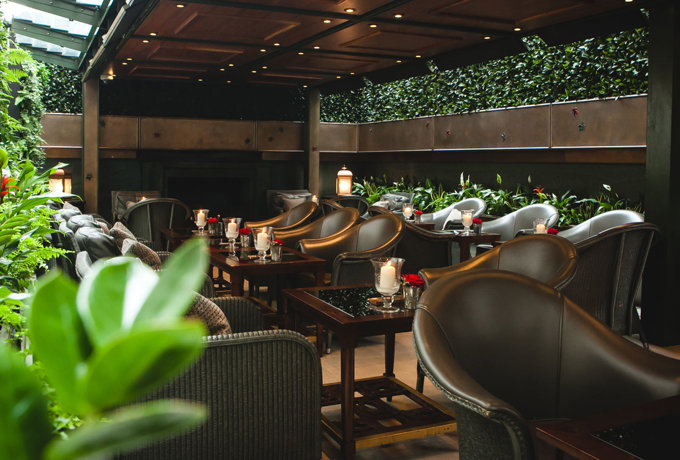 Stylish outdoor meeting space at The Lanesborough Club & Spa, ideal for events and gatherings.