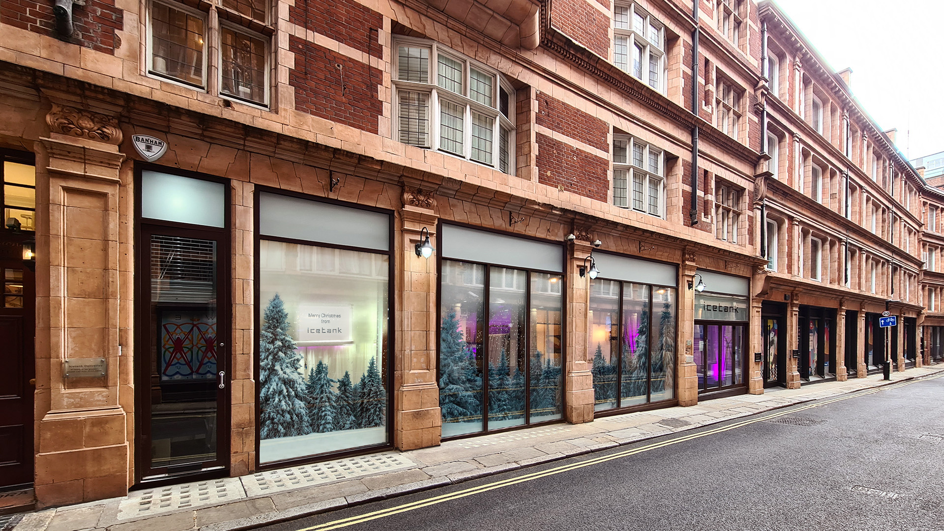 Christmas Parties - pmzya14hwob.jpg