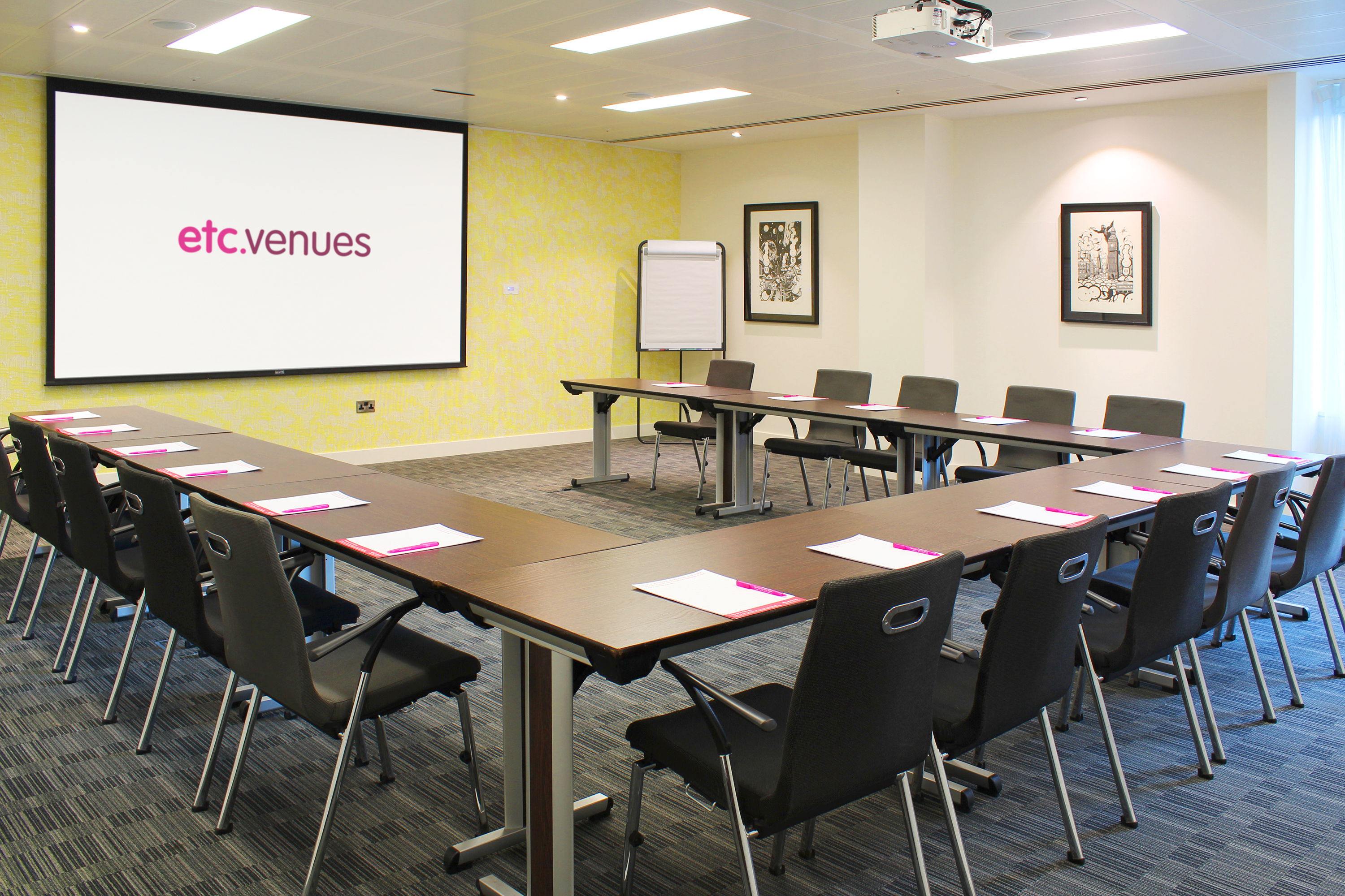 ​The City Suite - dzrkzgkdfcc.jpg