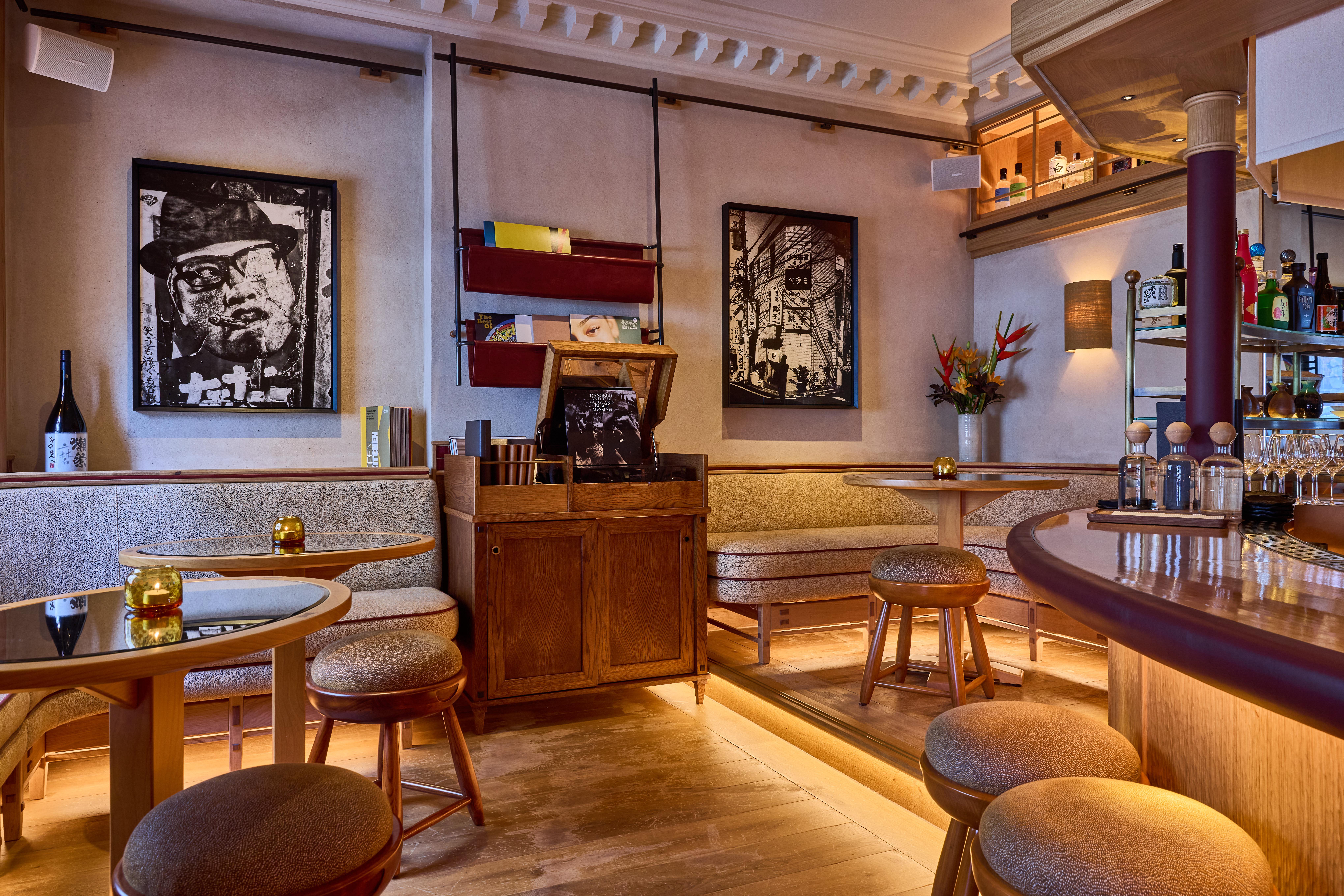 Stylish Kioku Bar venue with warm lighting for intimate gatherings and networking events.