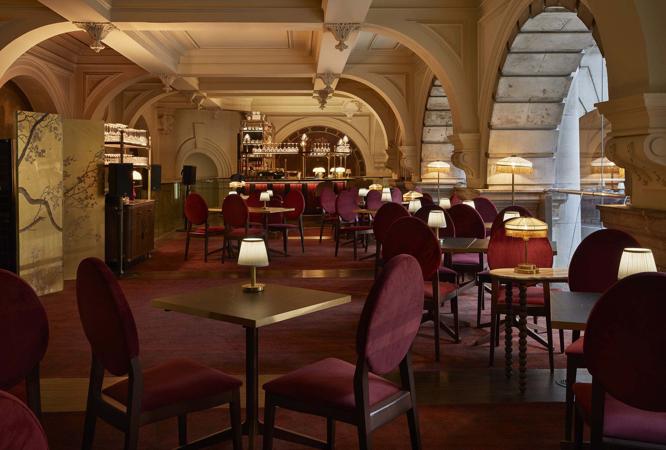 Engel Bar: Elegant venue with plush seating for intimate gatherings and networking events.