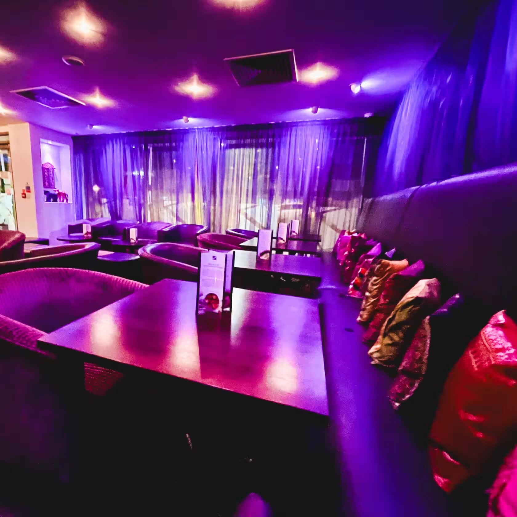 Whole Venue - wxyi02fyqo1.jpg