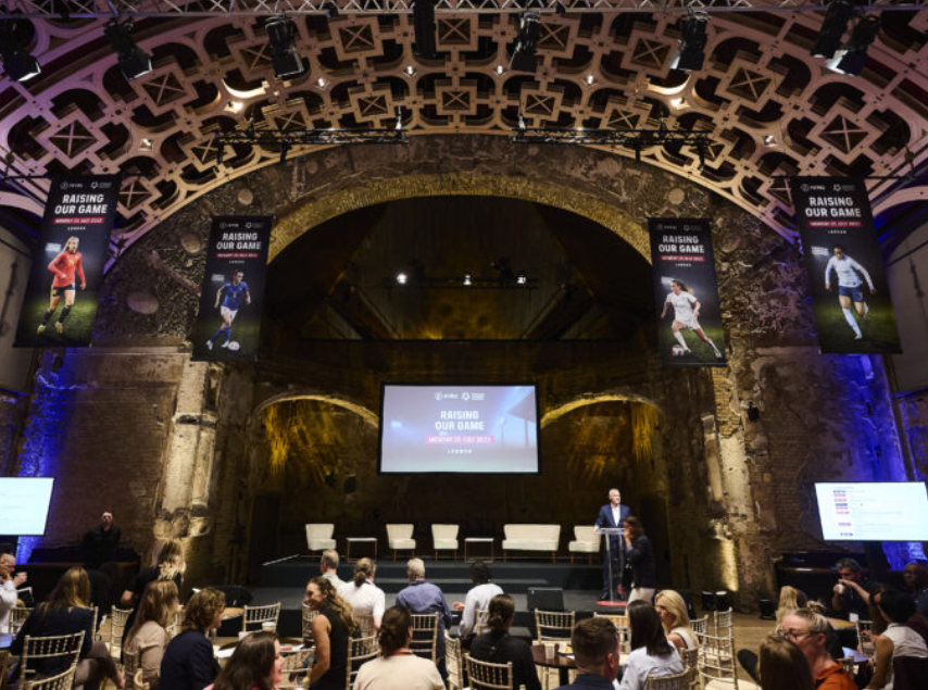 Fifpro Unit 3 Kitchen: modern event space for corporate meetings and presentations.