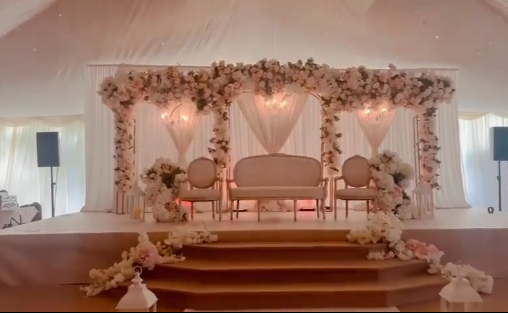 Grand Marquee - kuo5mb40s4a.PNG