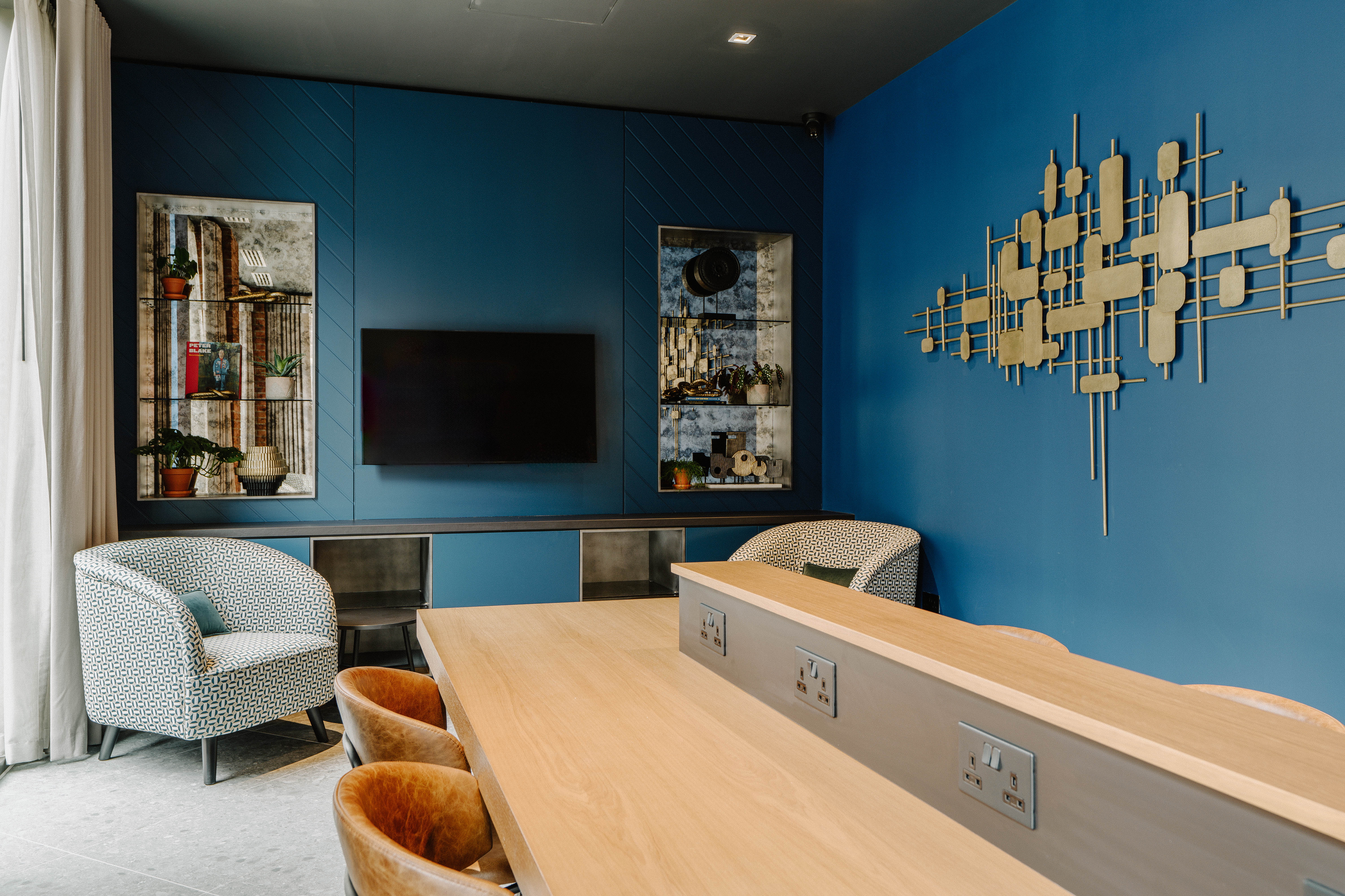 Meetings - nqagkd3hdu5.jpg