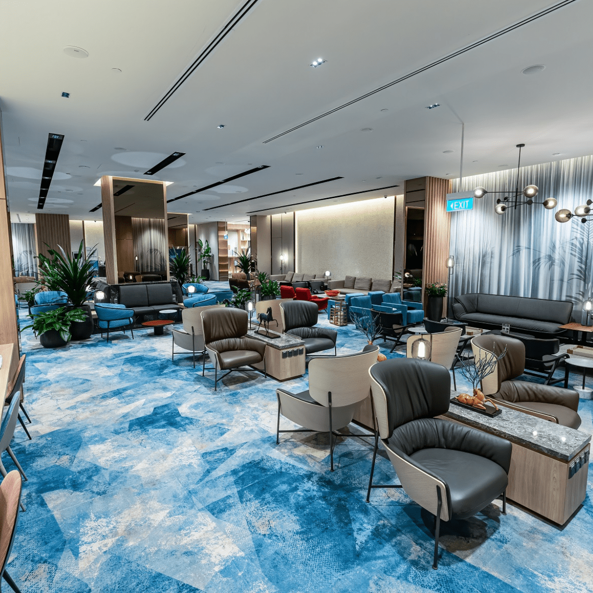 Changi Lounge Meeting Rooms at Jewel Changi Airport, modern seating for networking events.