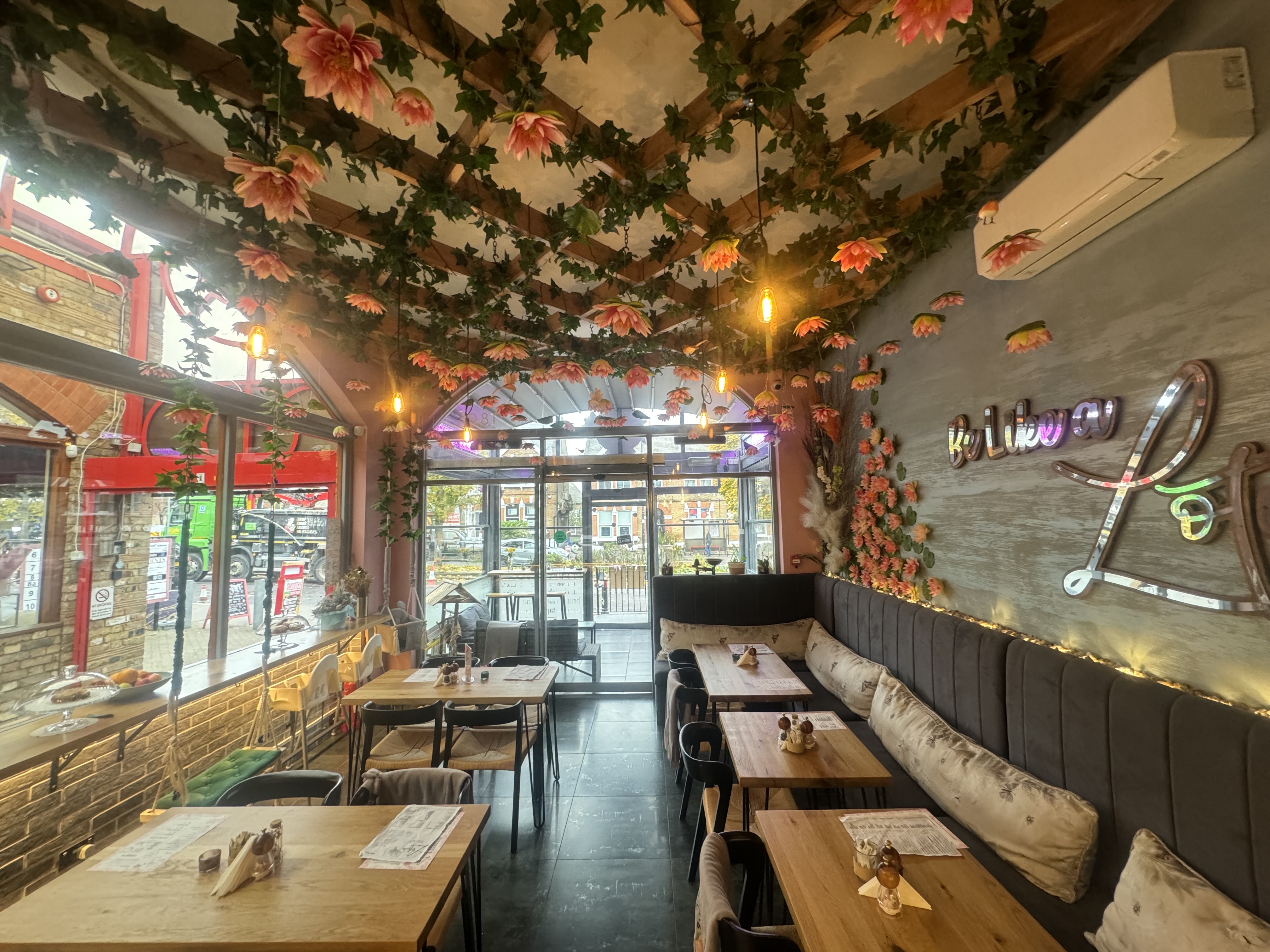 Lotus Bistro: Elegant restaurant with floral decor, perfect for intimate gatherings and meetings.