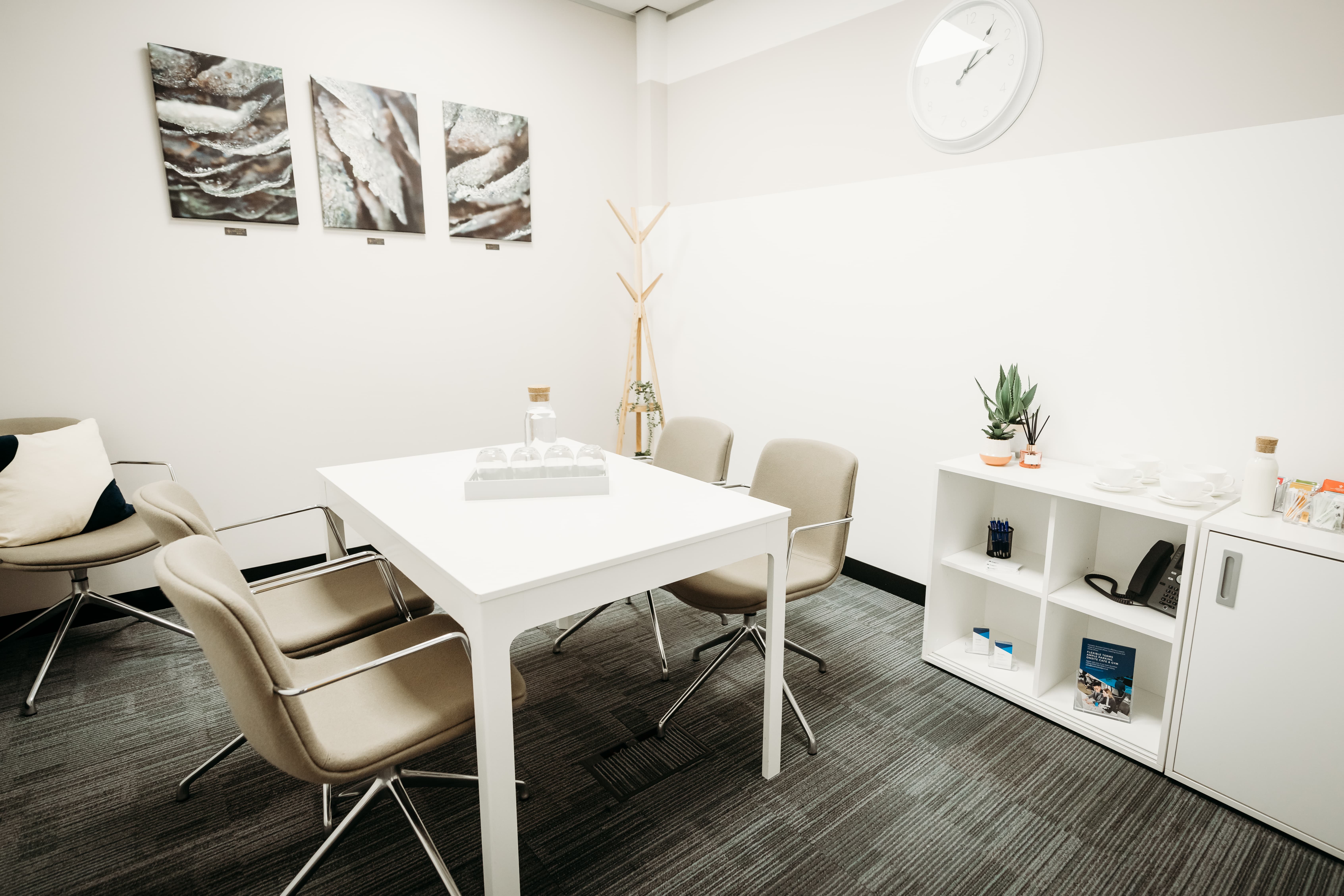 BusinessLodge Stoke - image 5