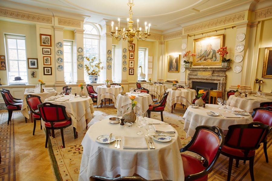 Elegant dining room in Aspire House, perfect for upscale events and intimate gatherings.