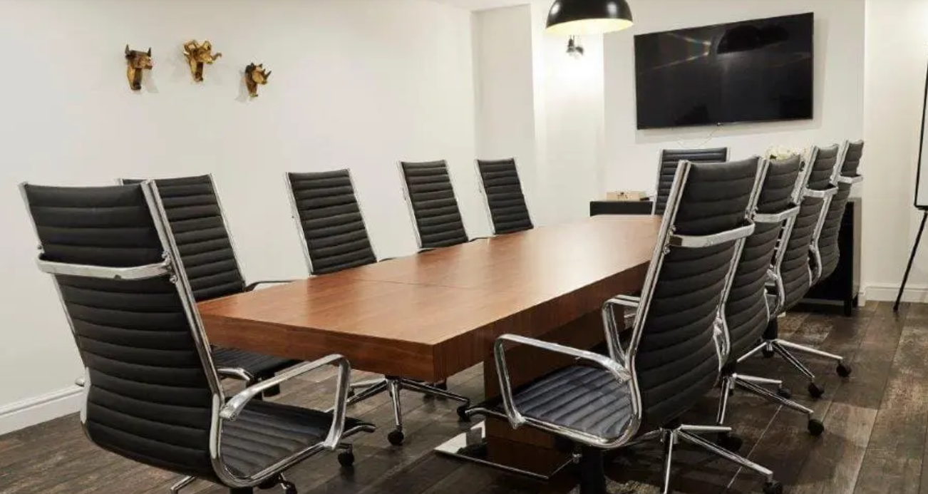 Modern conference room at Grosvenor House St Pauls, ideal for corporate meetings.