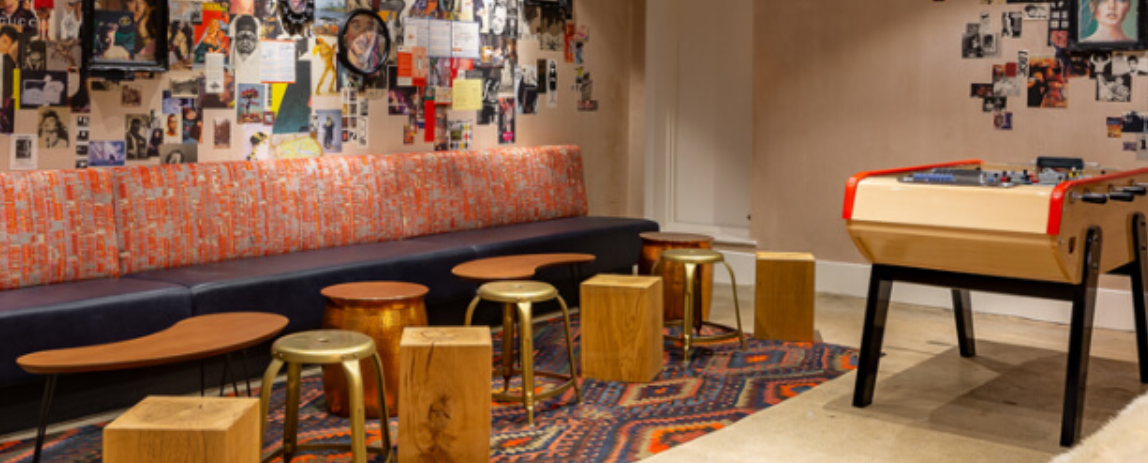 Vibrant lounge area at etc.venues Chancery Lane for networking and informal meetings.