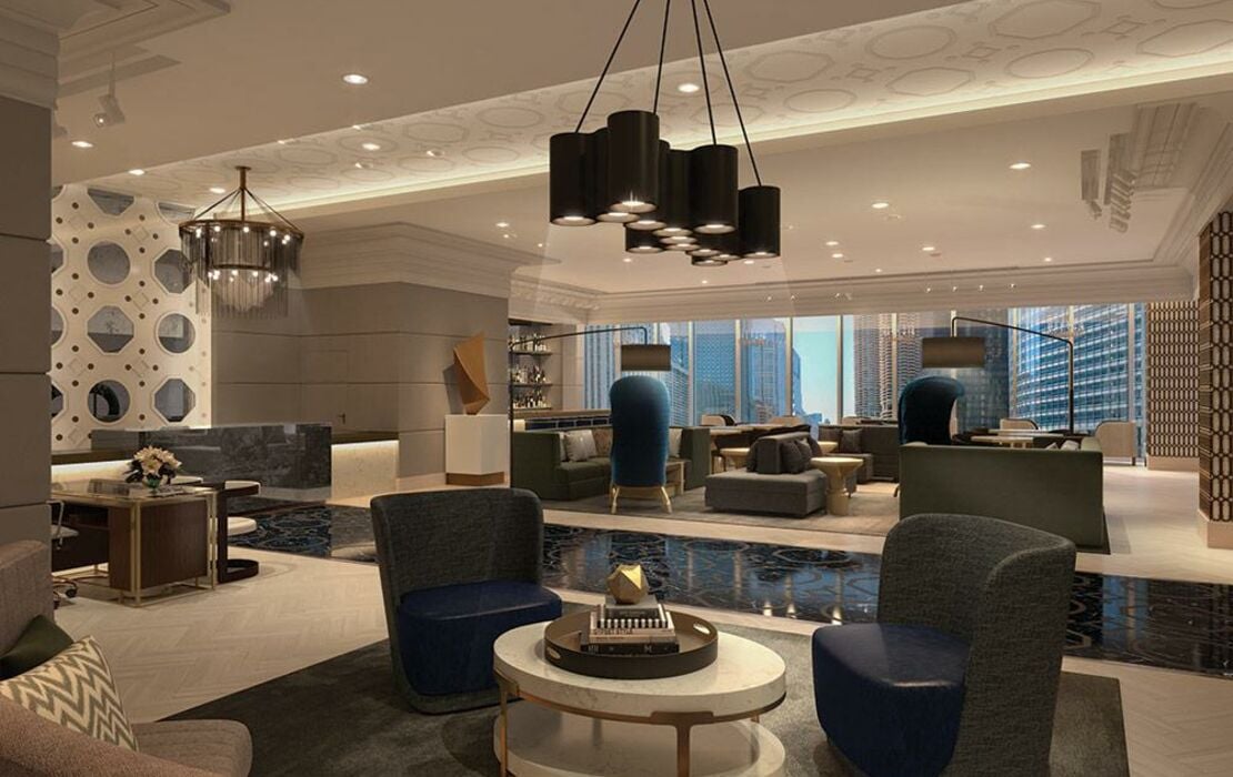 Modern meeting room with natural light at LondonHouse Chicago for corporate events.