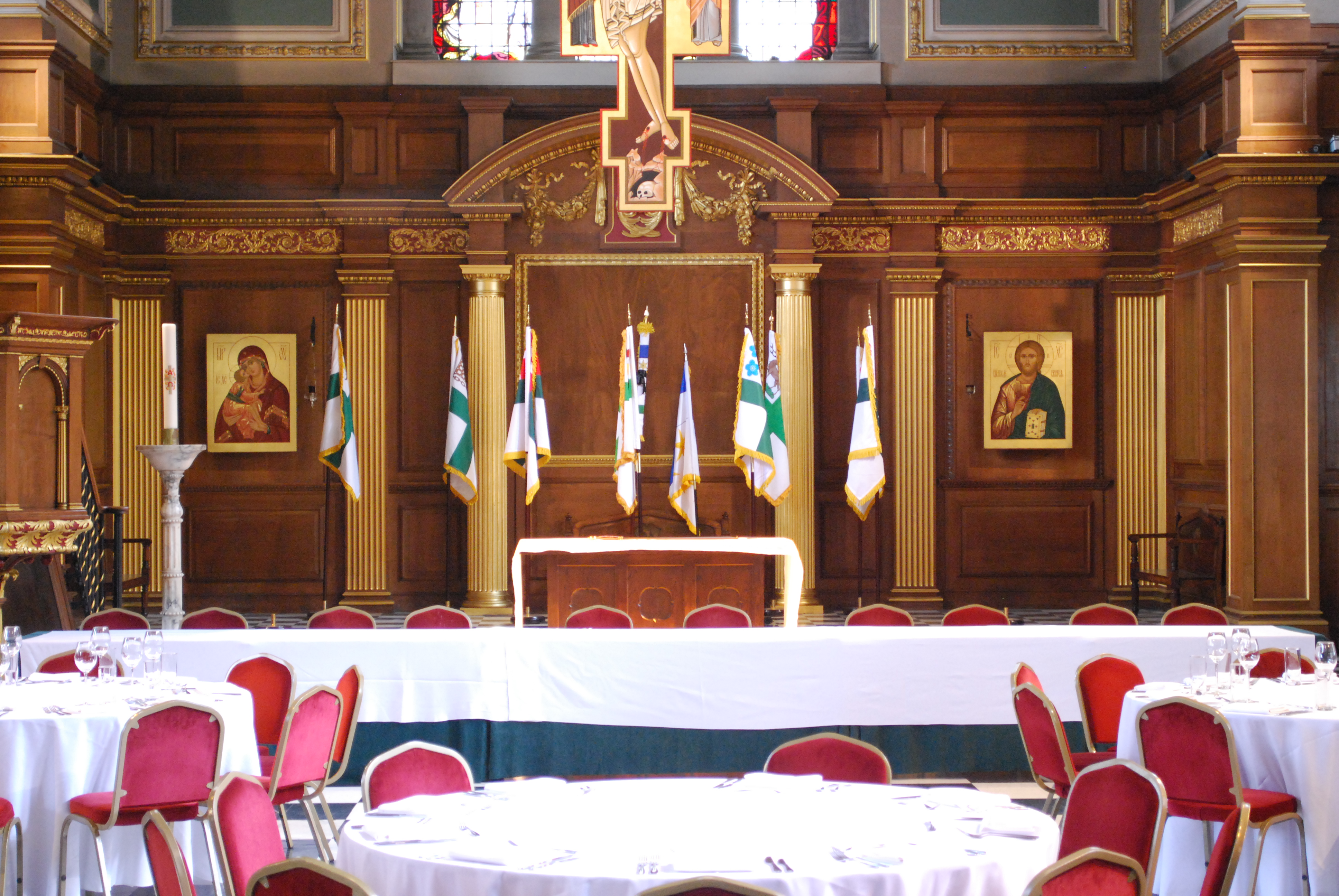 Elegant church venue in Holborn with wooden backdrop, ideal for banquets and conferences.