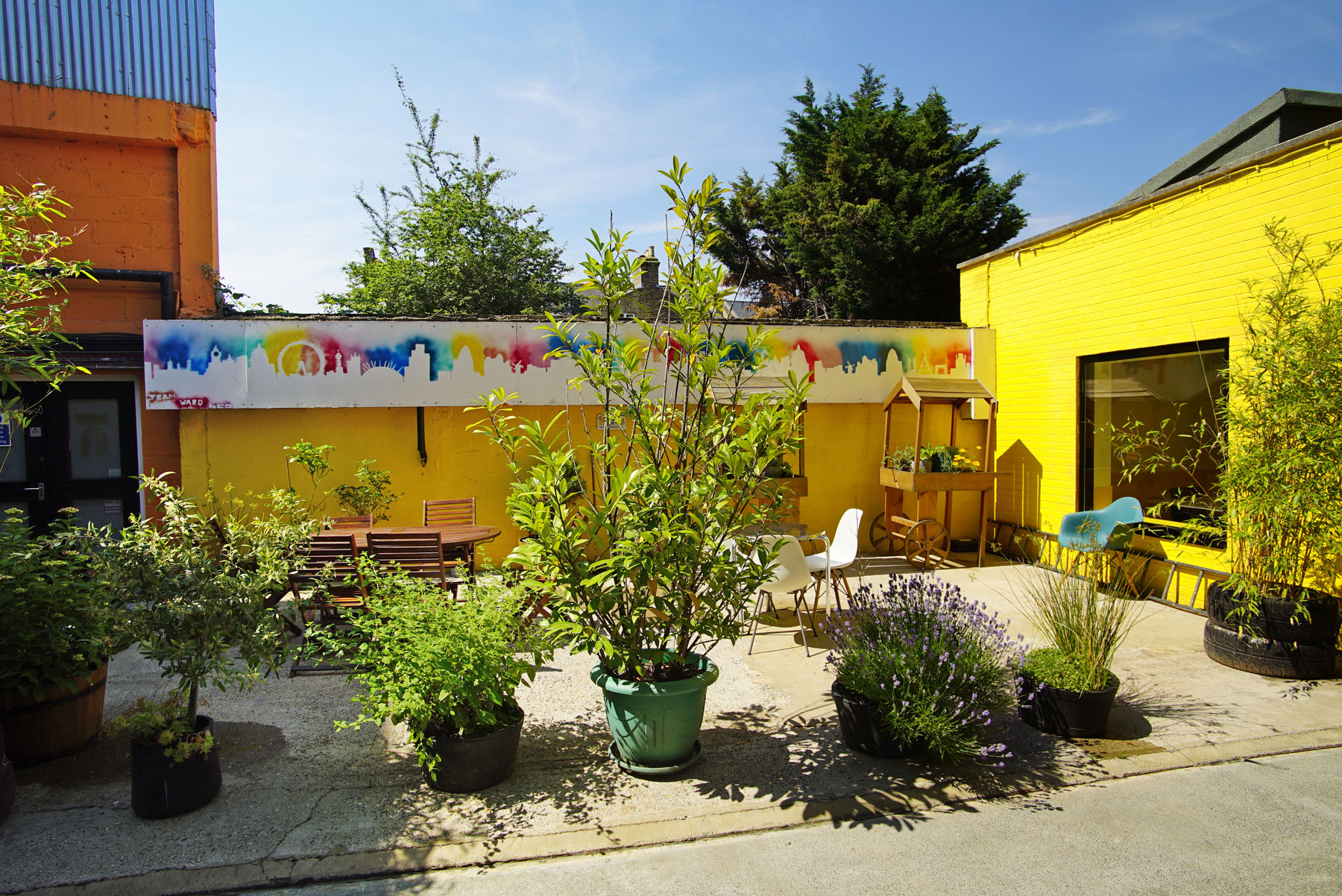 Meeting Room - wa5bwrz4klw.jpg