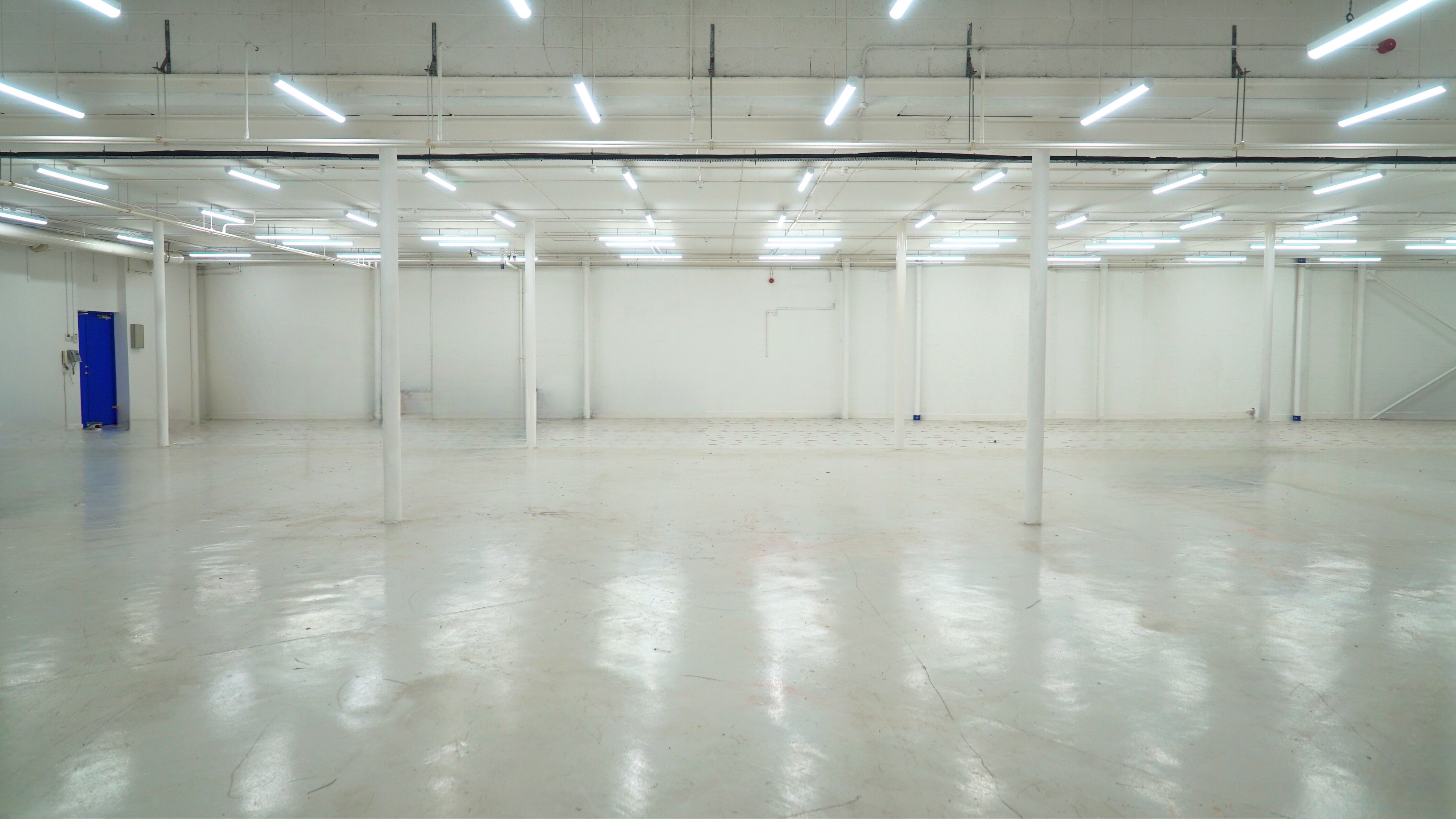 Large empty event space in SCRUM Studios, perfect for conferences and trade shows.
