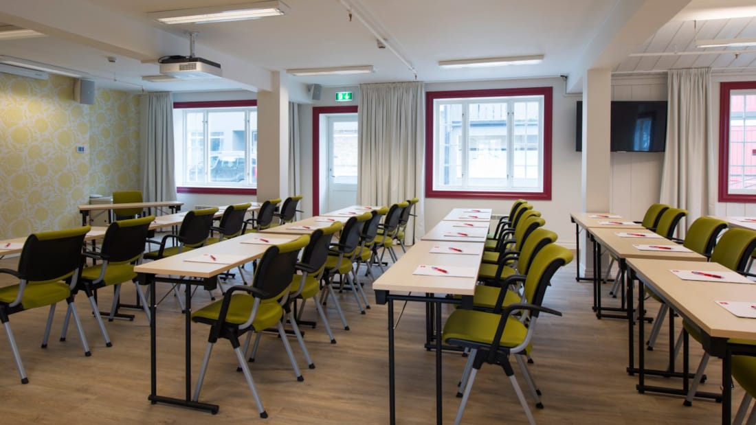 Modern meeting room at Clarion Hotel The Hub, perfect for workshops and training.