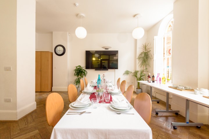 Equiano Room - o5r5p4bw4qi.jpg