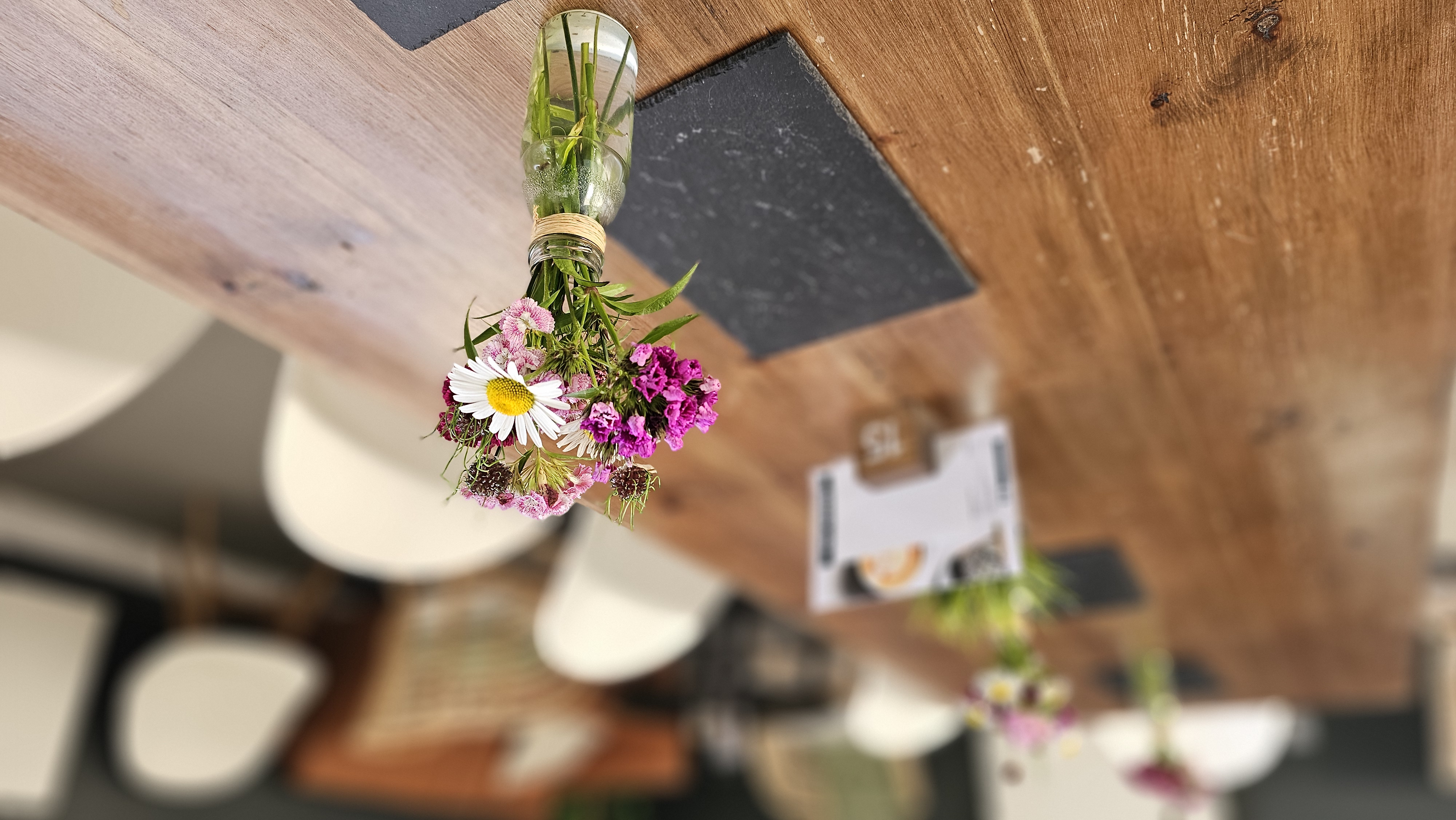 Lower Lounge - vdr2k0d1xrt.jpg