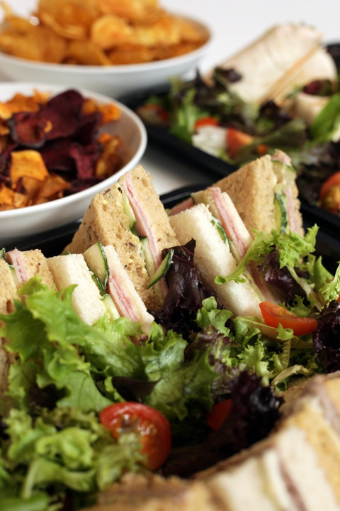 Riverside Cafe - ekys1uequrv.png