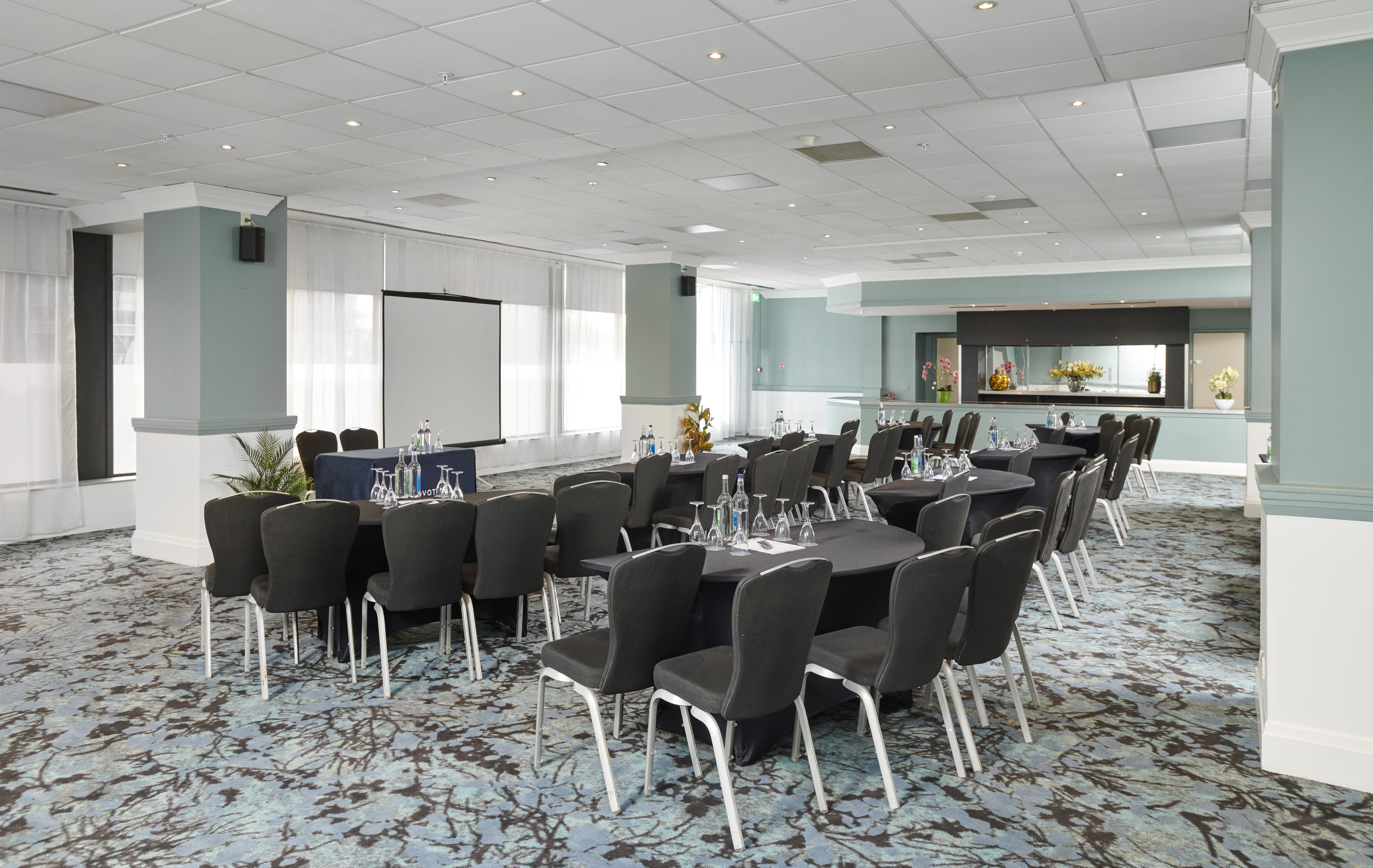 Bourgogne Suite at Novotel London West, U-shaped meeting room for corporate events.