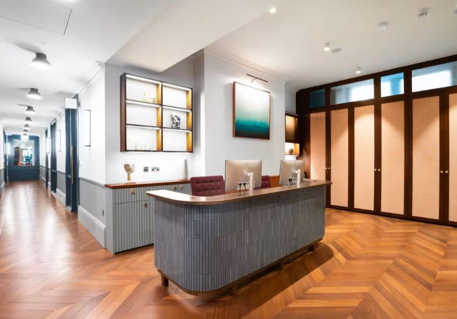 Sleek modern reception at Salisbury House, ideal for elegant meetings and events.