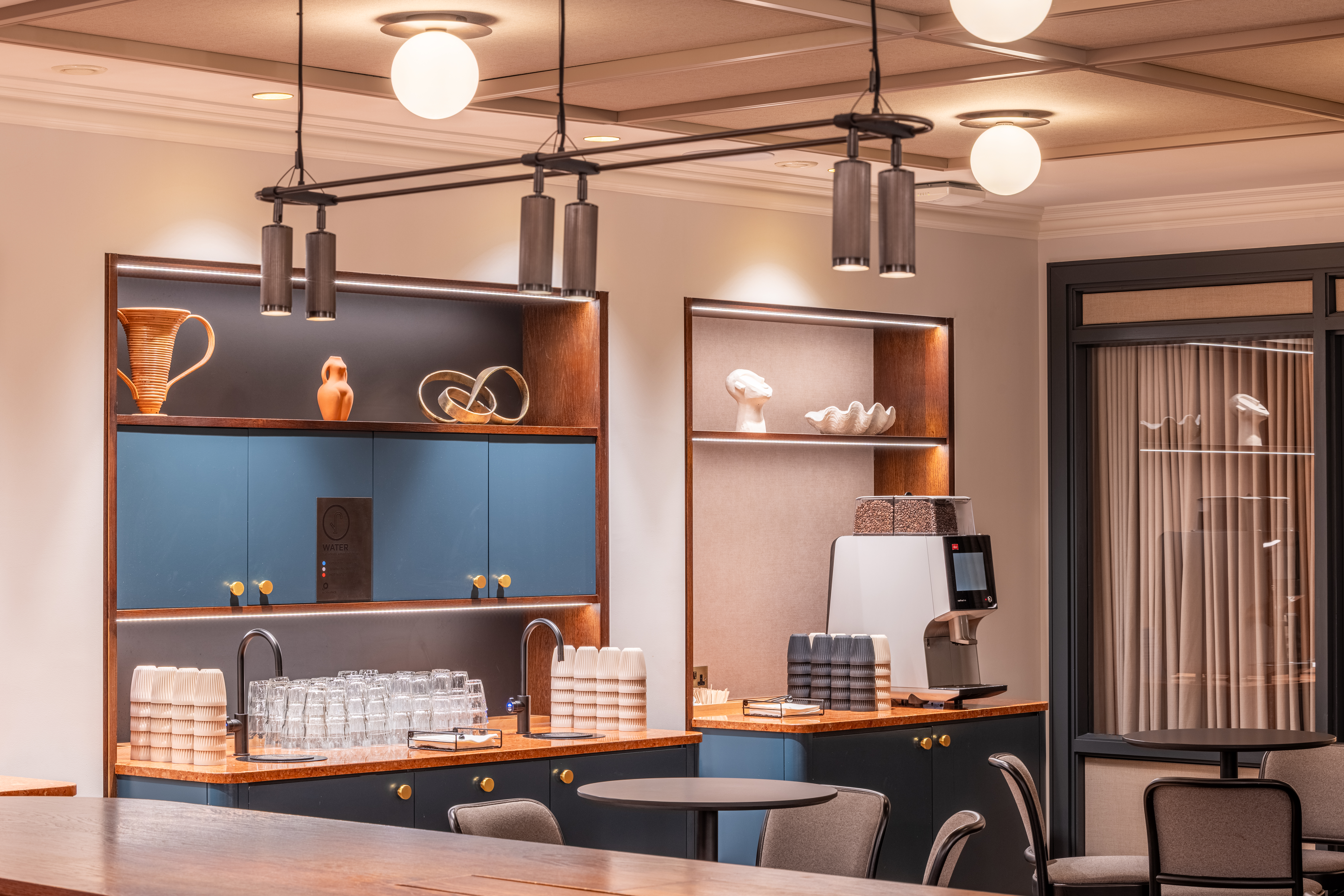 Elegant breakout area at Salisbury House, perfect for networking events and collaboration.