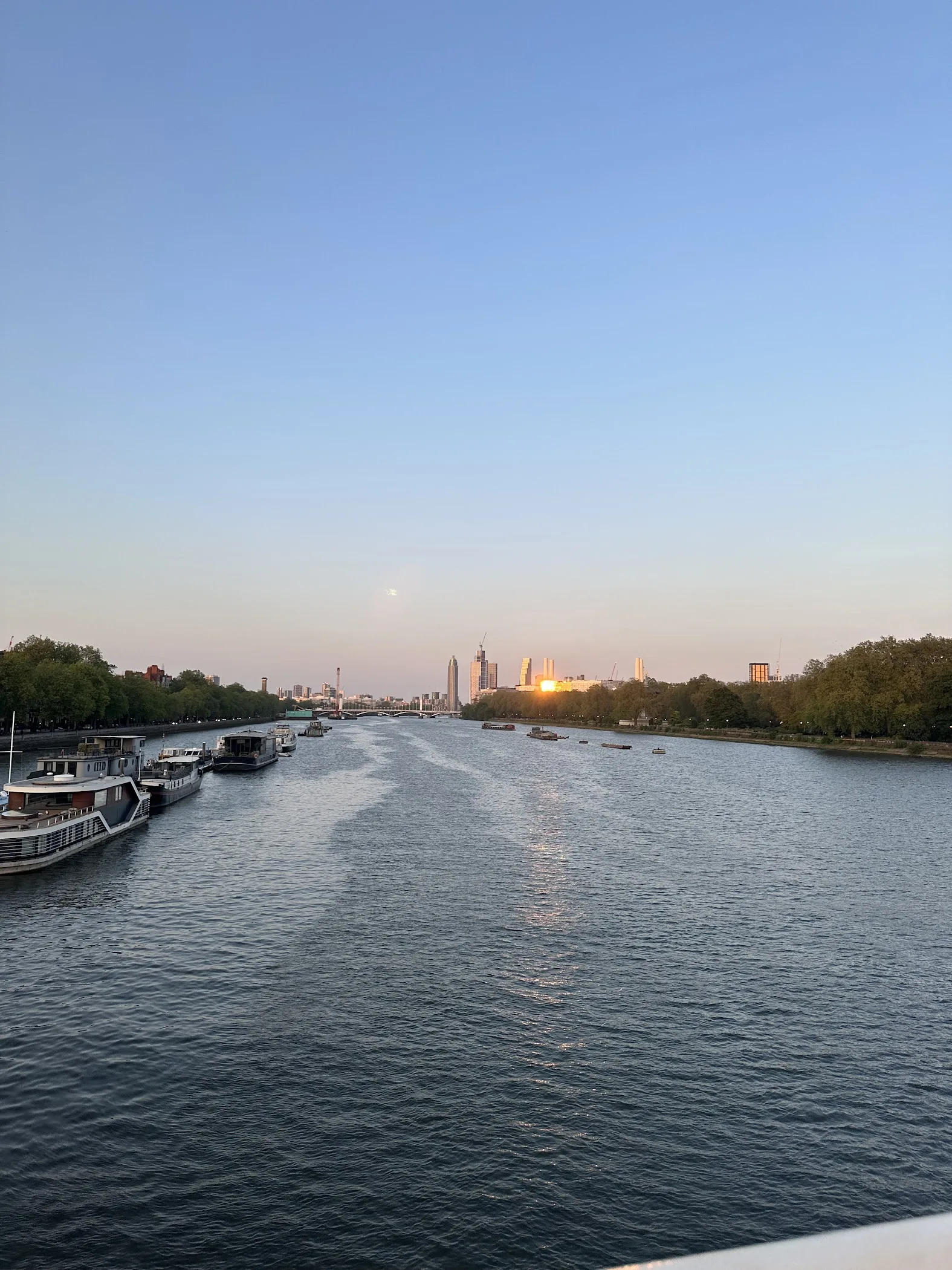 Cadogan Pier sunset view, ideal for outdoor events and gatherings by the Thames.