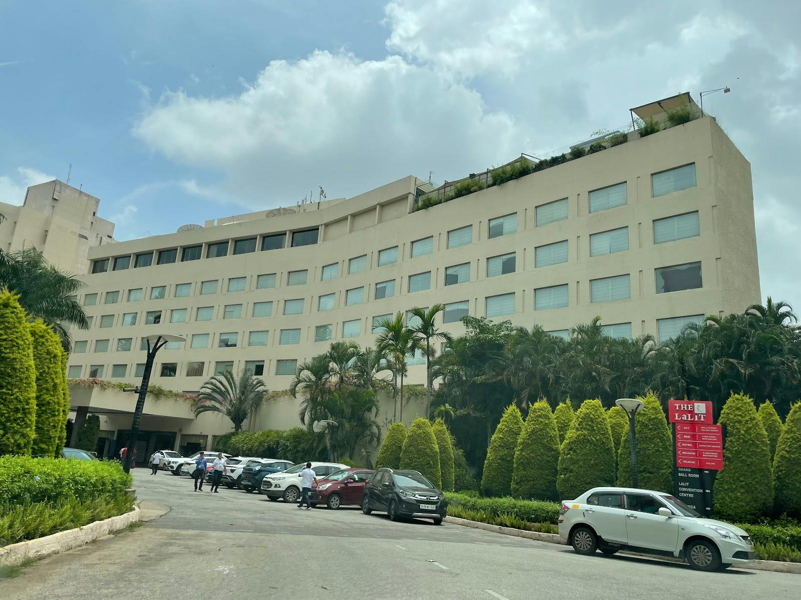 Modern hotel venue with spacious exteriors for successful meetings and events in Bangalore.