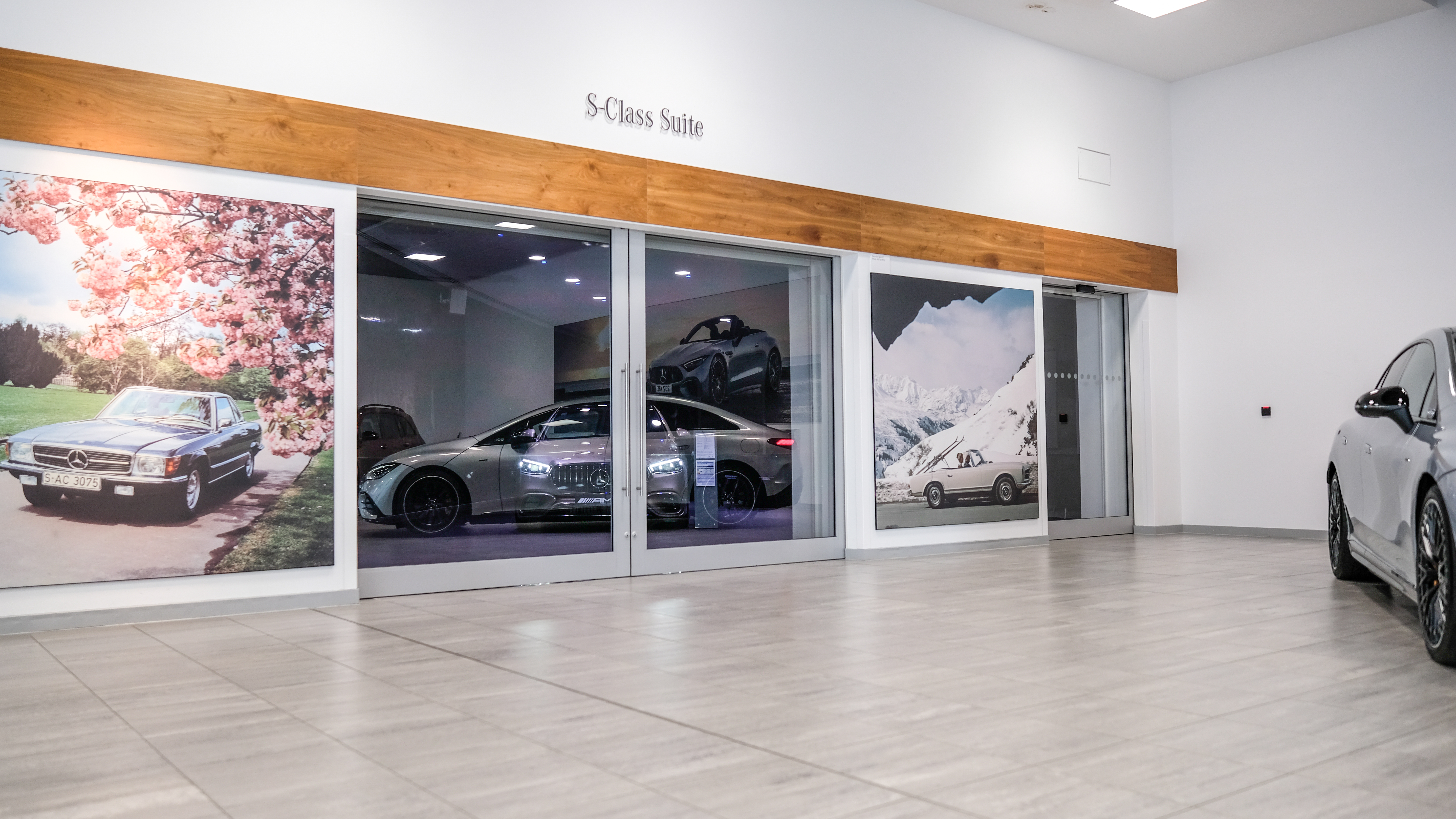 S-Class Suite - 4pzgmevtbyj.jpg