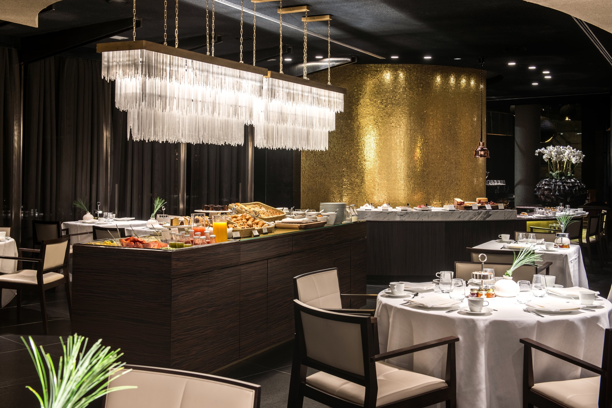 Hotel Urban - image 7