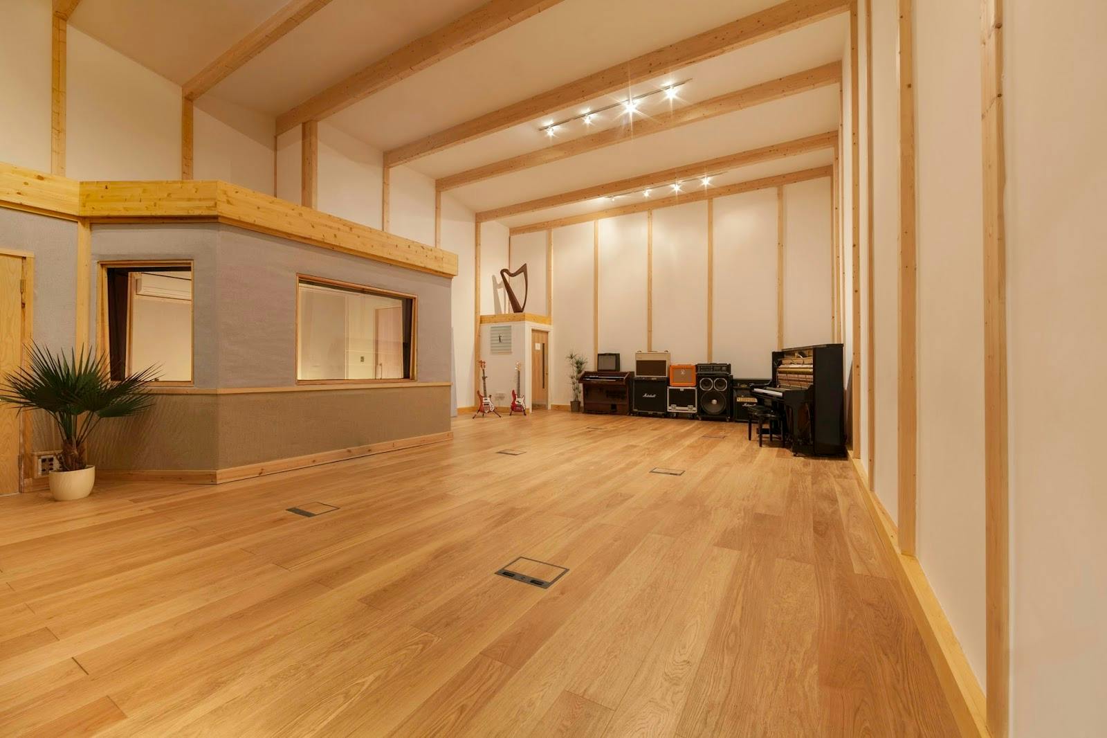 80 Hertz Recording Studios - >80 HERTZ Studios - VO, ADR, Recording &amp; Podcast Studios in Manchester</a>