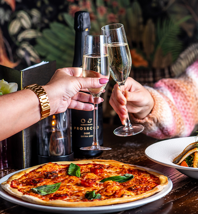 Celebrate networking with elegant prosecco glasses at upscale events.