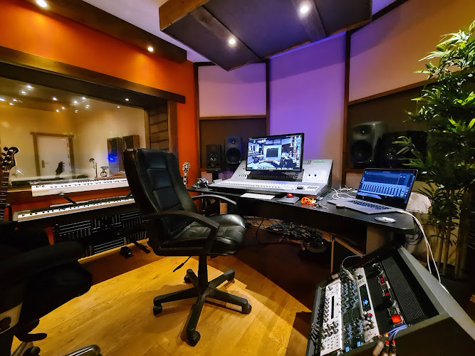 Vibratone Sound Studio - Hero Image