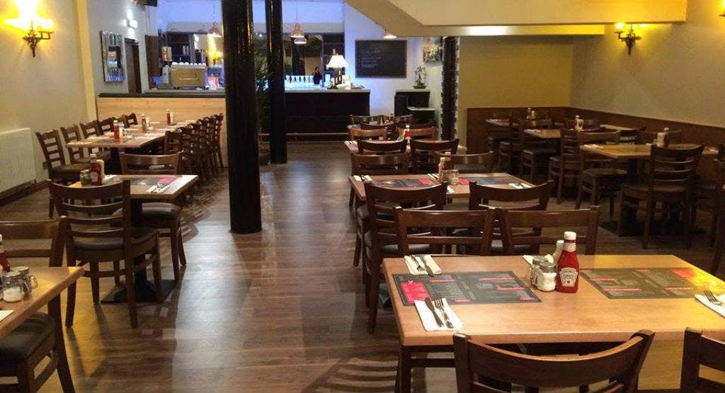 Cozy dining area at The Portland Bar and Grill for intimate gatherings and corporate events.