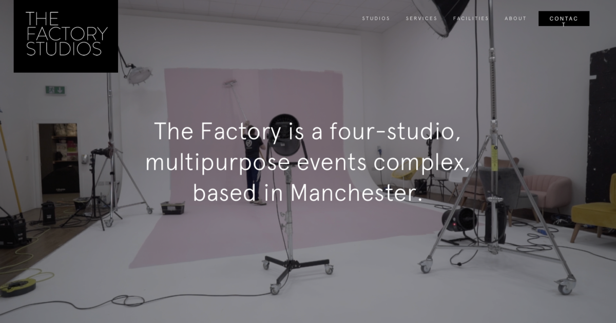 Versatile photo studio in Manchester with ample lighting for events and presentations.