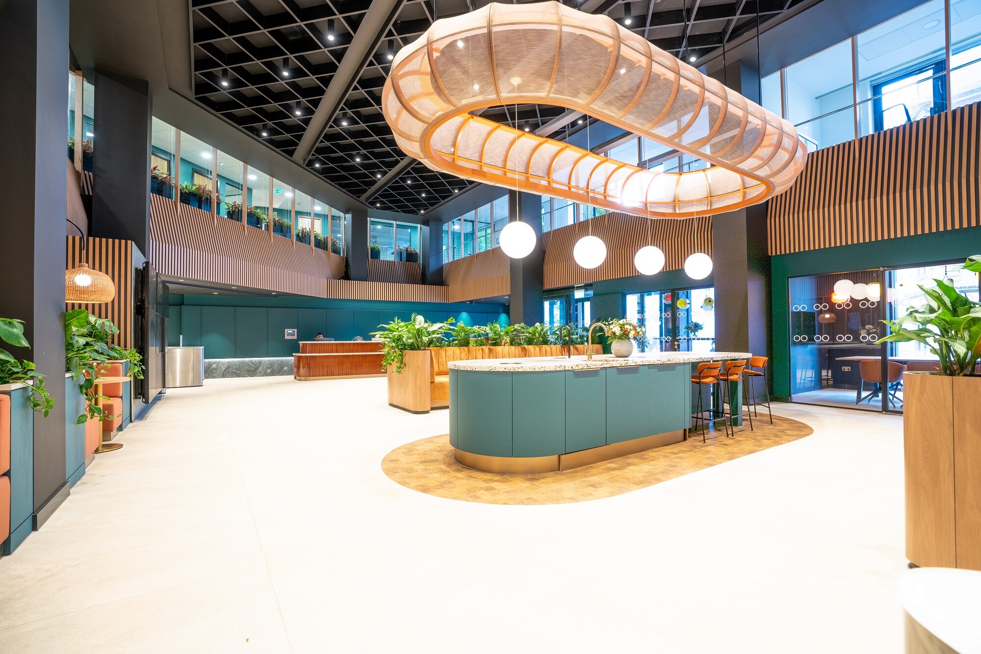 Modern meeting room lobby at Orega Balloon Street, ideal for corporate events and networking.