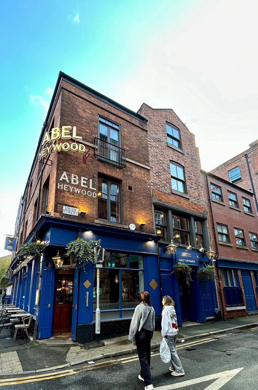 Charming boutique pub in Abel Heywood, ideal for intimate events and gatherings.